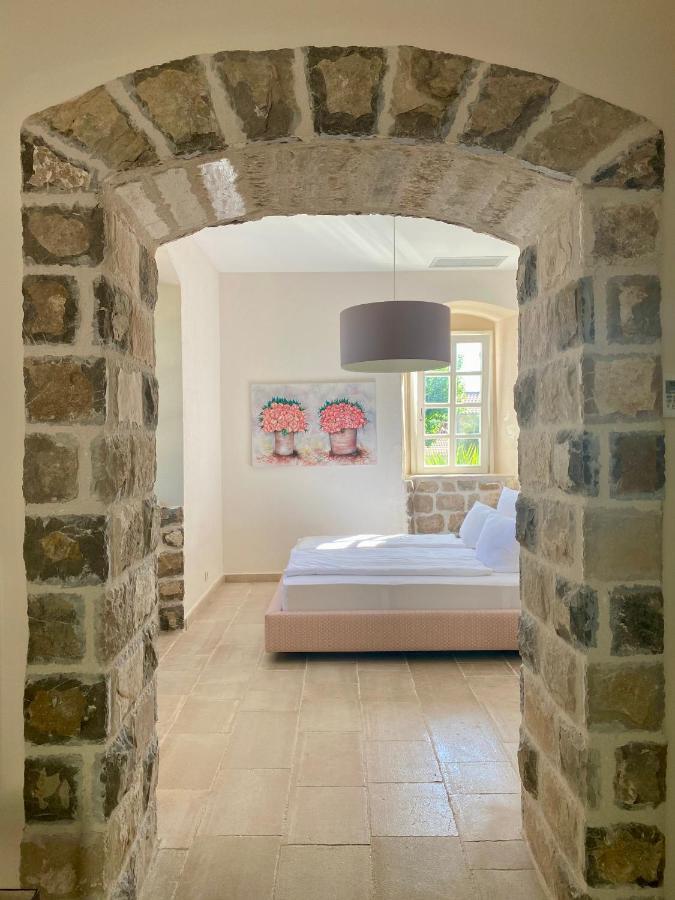 Boutique Hotel Malo Selo ヘルツェグ・ノヴィ エクステリア 写真