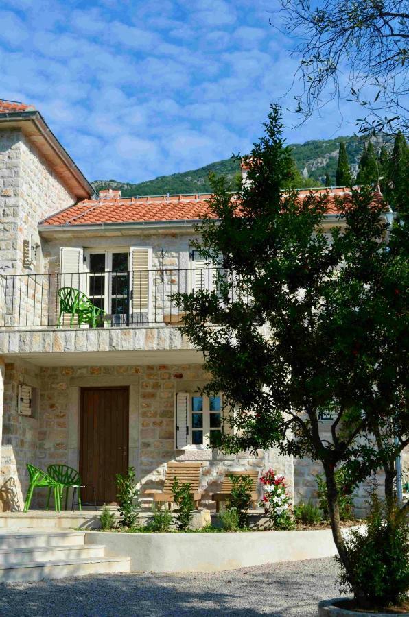 Boutique Hotel Malo Selo ヘルツェグ・ノヴィ エクステリア 写真