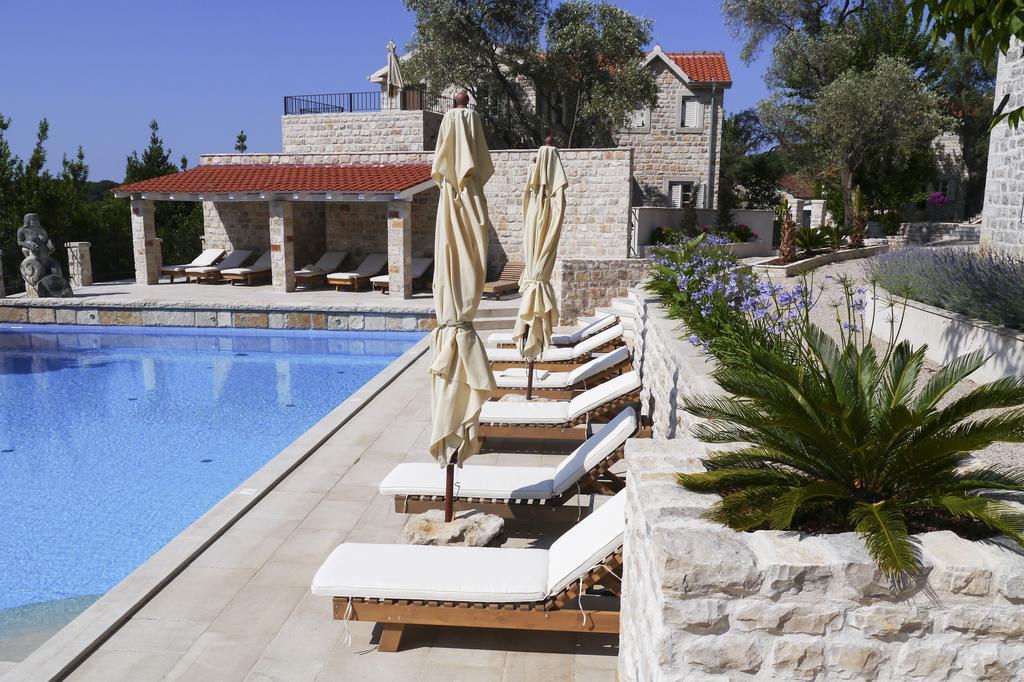 Boutique Hotel Malo Selo ヘルツェグ・ノヴィ エクステリア 写真