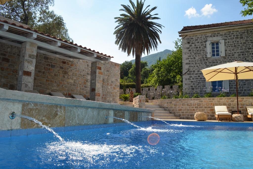 Boutique Hotel Malo Selo ヘルツェグ・ノヴィ エクステリア 写真